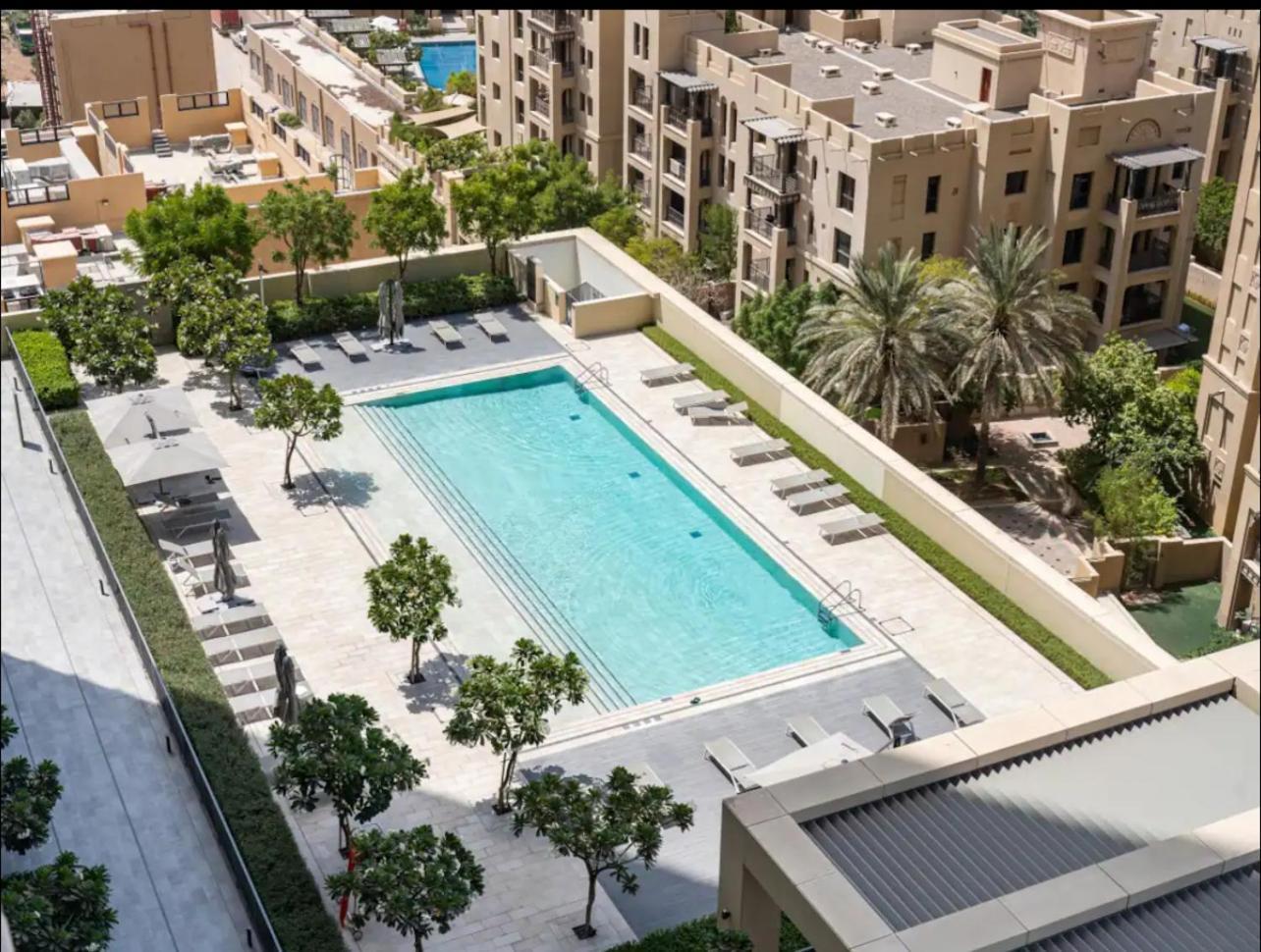 Stunning 2br Burj Khalifa View