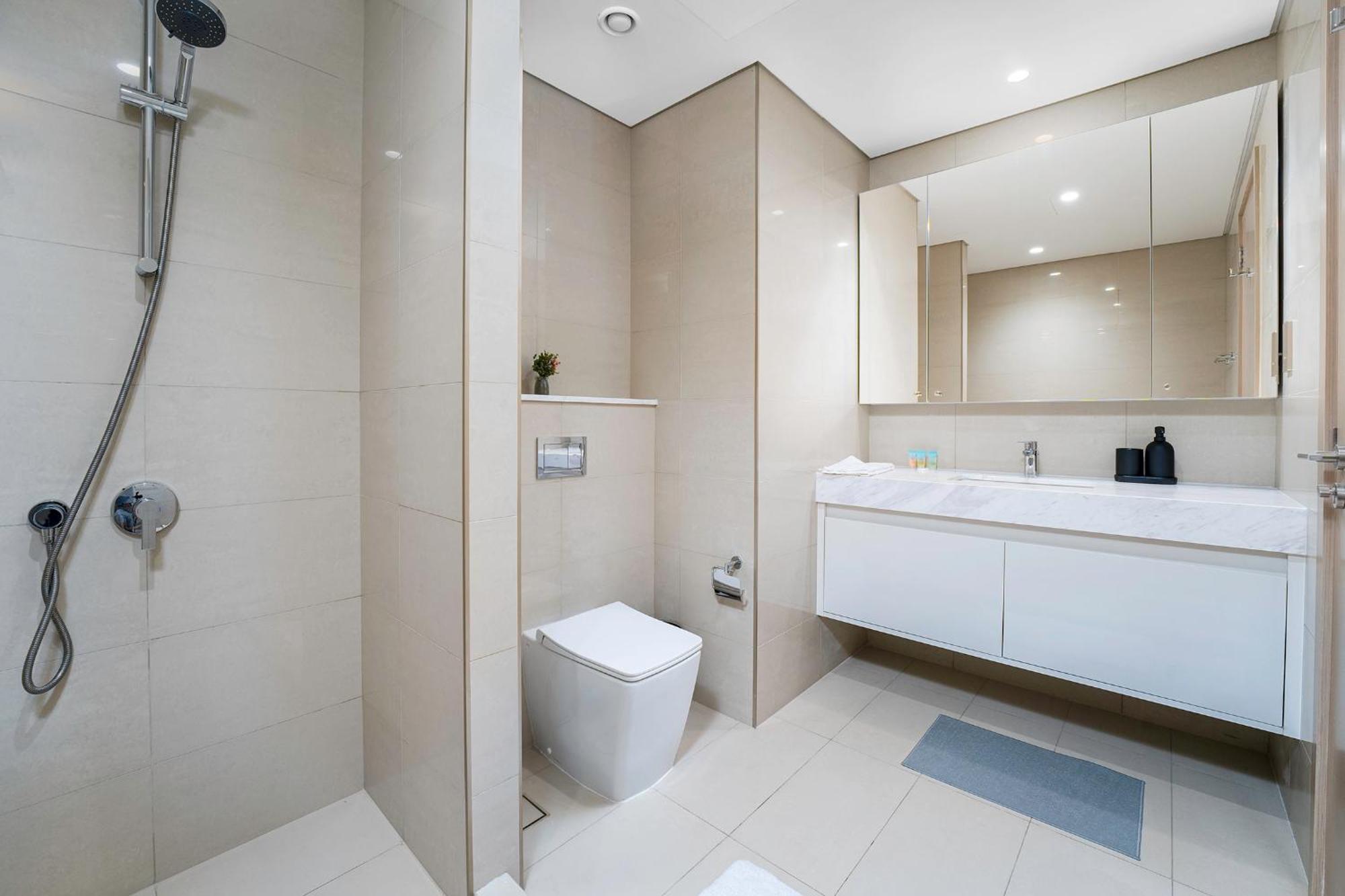 Stunning 2br Burj Khalifa View